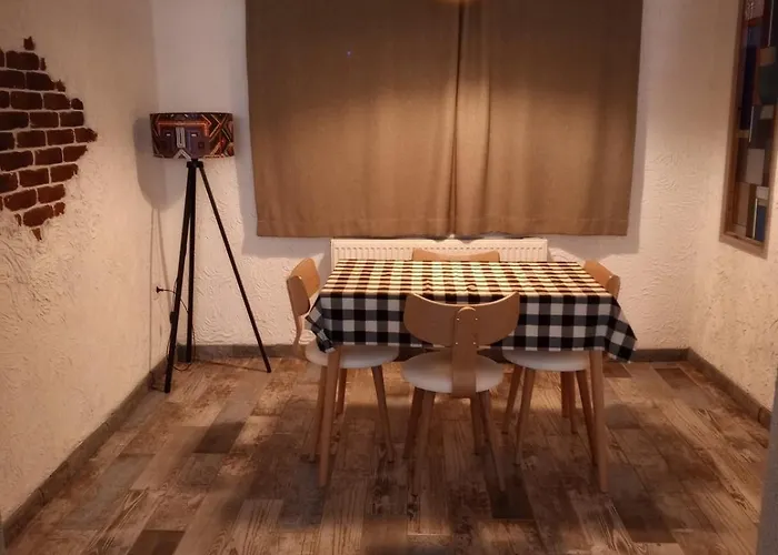 Wishing A Lovely איזמיר